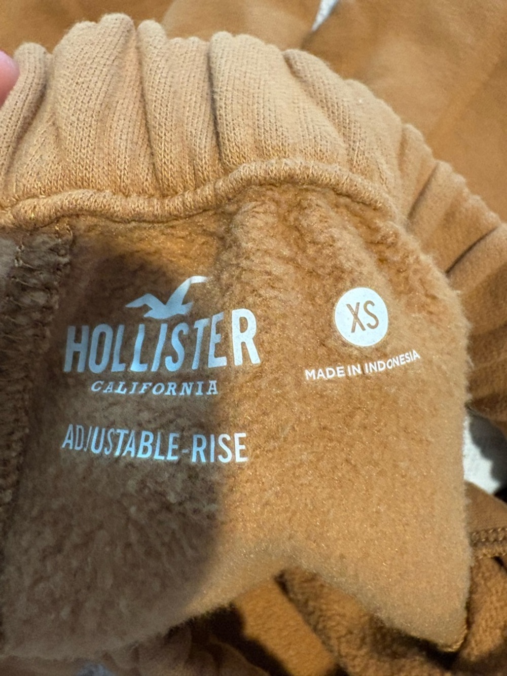 Hollister Caramel Brown Fleece-Lined Joggers - Picture 2 of 3